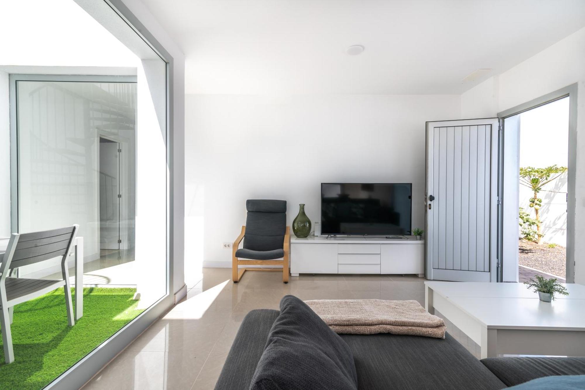 House Near The Beach W Sea View Arico Exterior photo